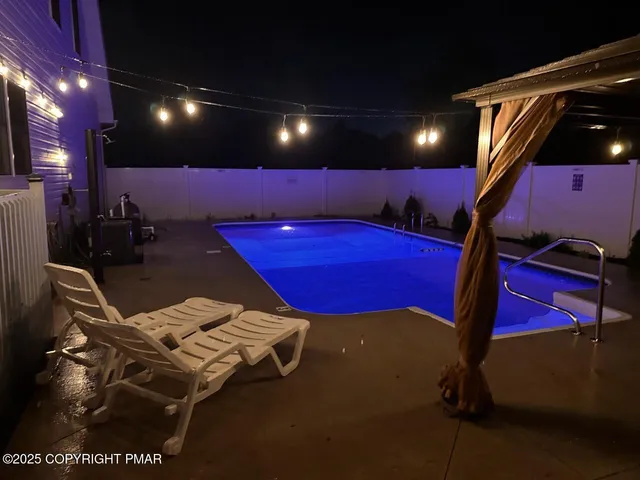 $650,000 | 421 Fitzgerald Place, Tobyhanna, PA 18466