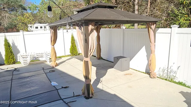 $650,000 | 421 Fitzgerald Place, Tobyhanna, PA 18466