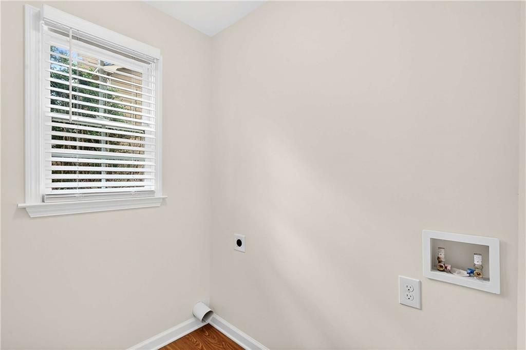 1028 Boston Ridge Woodstock, GA 30189 - Photo 18 of 37 a small space with a window