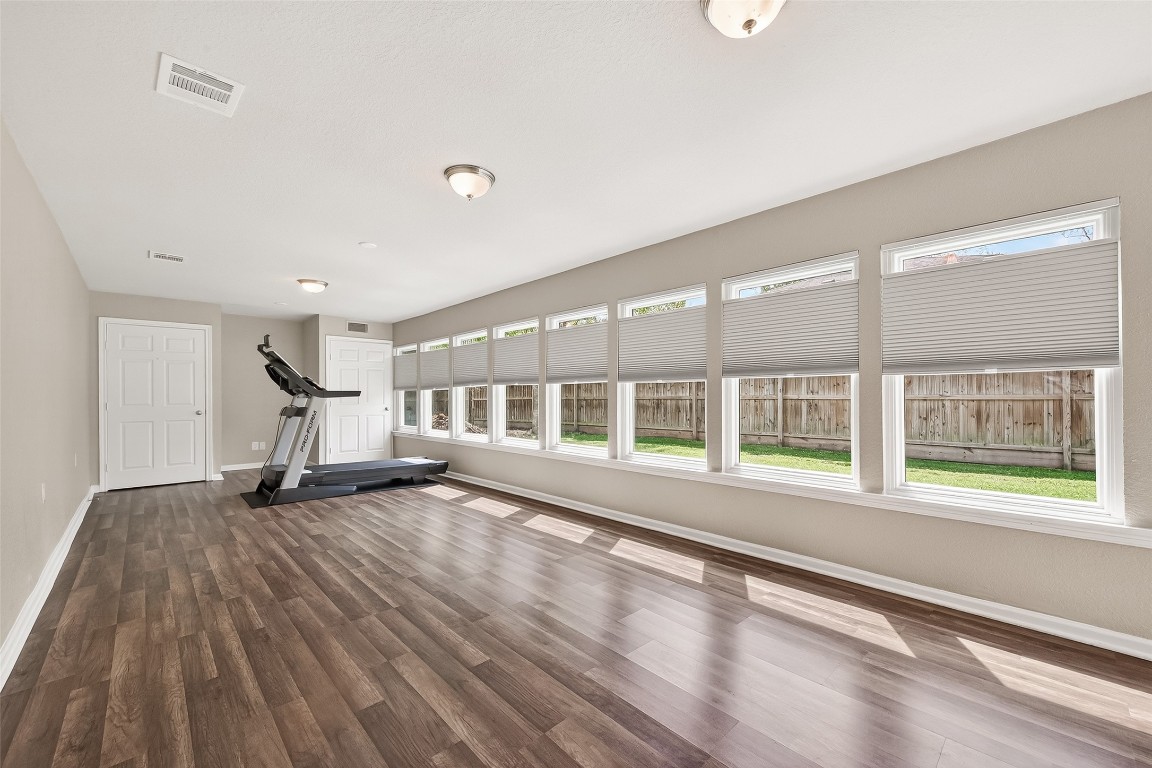 1619 Ashway Street Conroe, TX 77385 - Photo 23 of 40