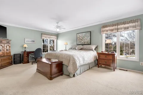 $975,000 | 231 Pennington Lane, Clarkson Valley, MO 63005