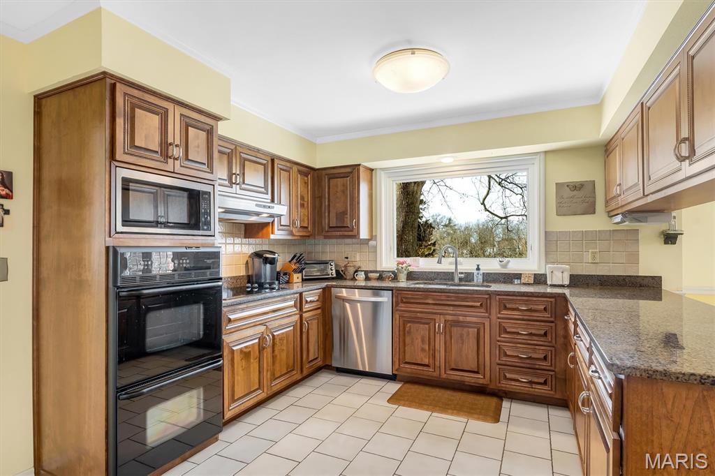 231 Pennington Lane Clarkson Valley, MO 63005 - Photo 17 of 36