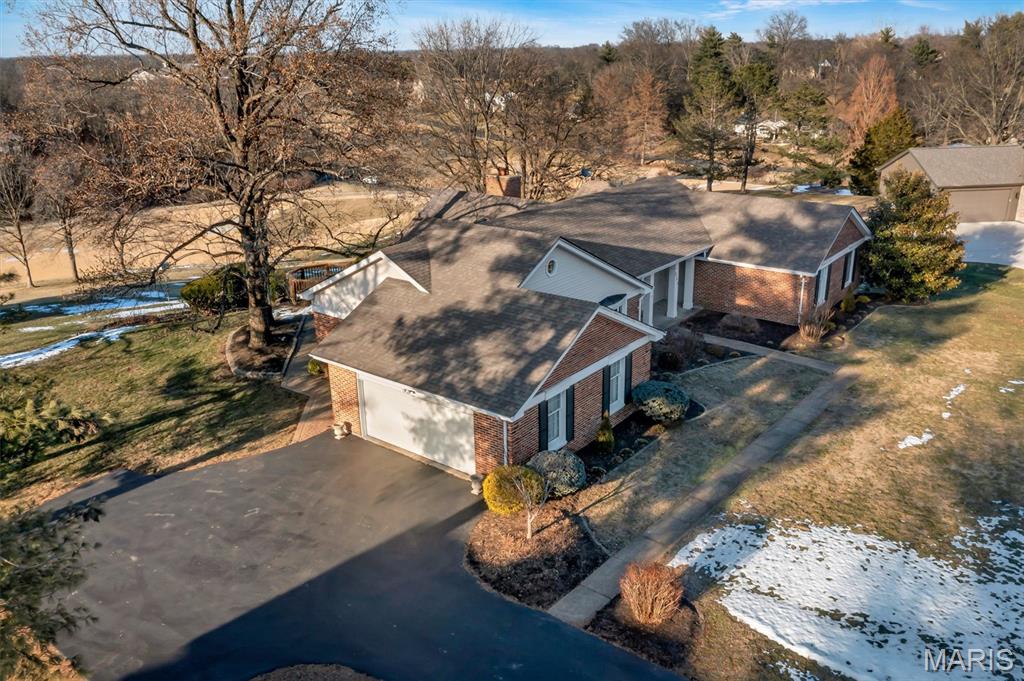 231 Pennington Lane Clarkson Valley, MO 63005 - Photo 2 of 36