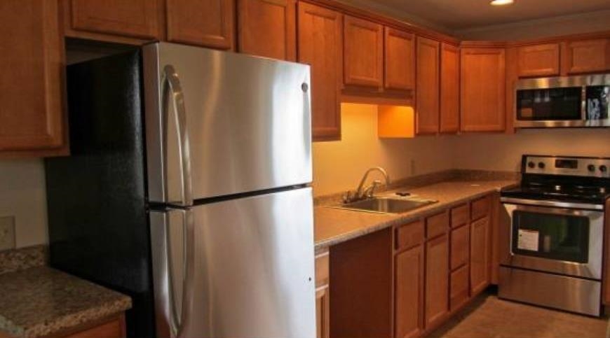 84 Carpenter Street Keene, NH 03431 - Photo 4 of 9