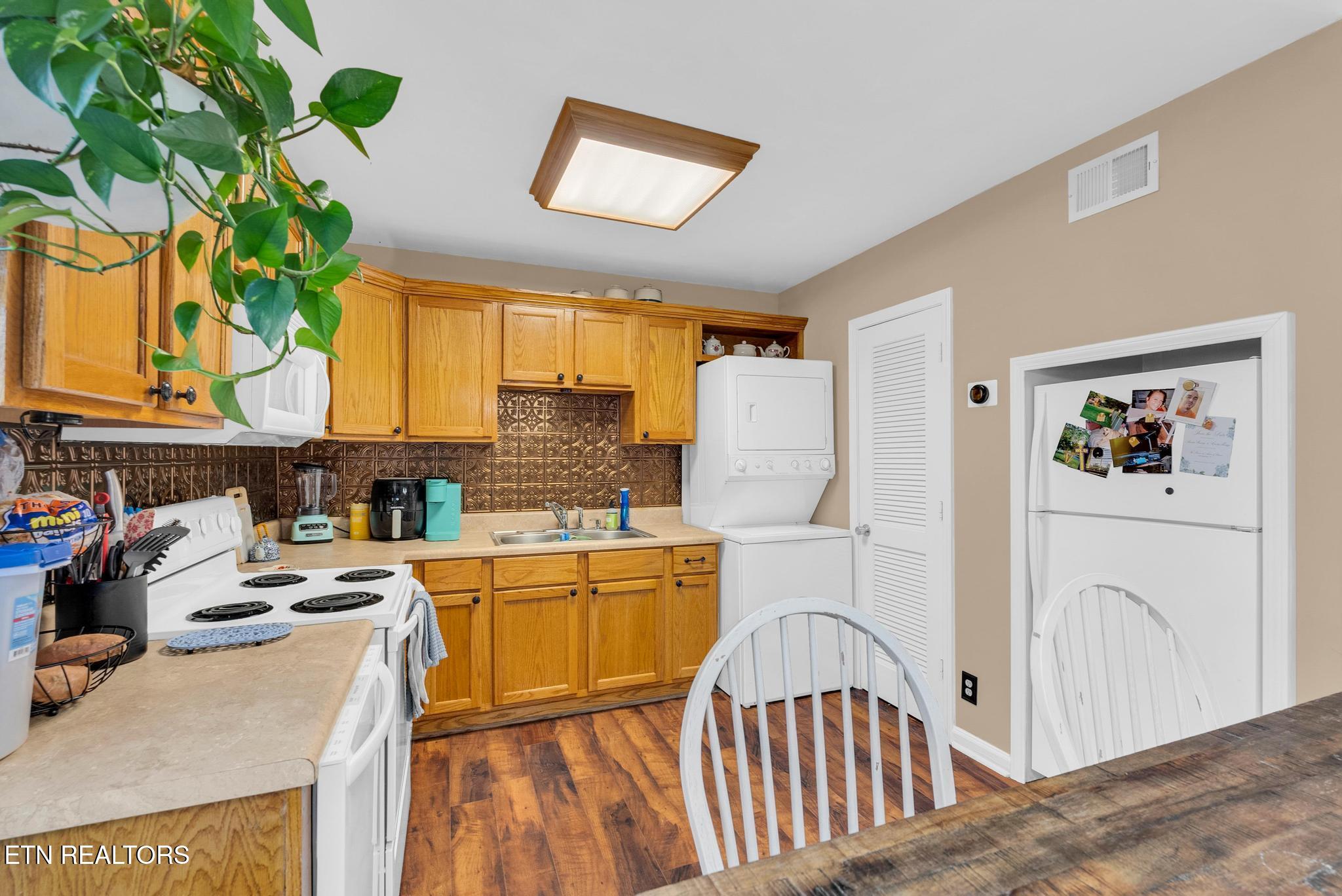 1010 Country Club Road, Unit I4 Cookeville, TN 38501 - Photo 11 of 25 1010 Country Club I4-24