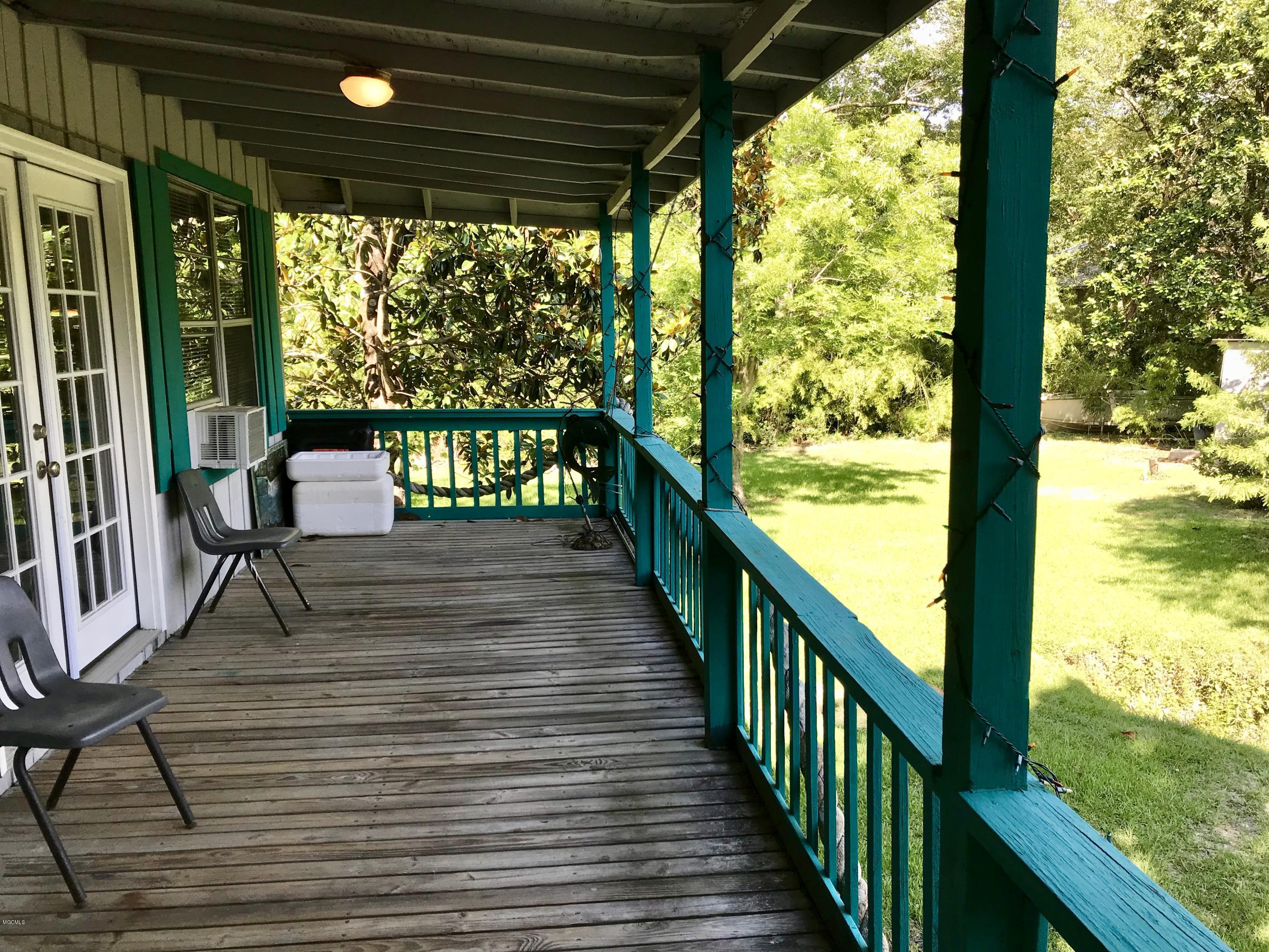 11067 Woolmarket Lake Road Biloxi, MS 39532 - Photo 10 of 16 fullsizeoutput_19df