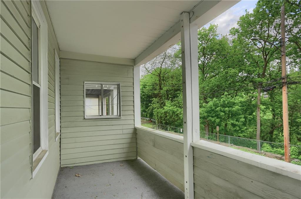 19 Shaw Avenue McKees Rocks, PA 15136 - Photo 16 of 27