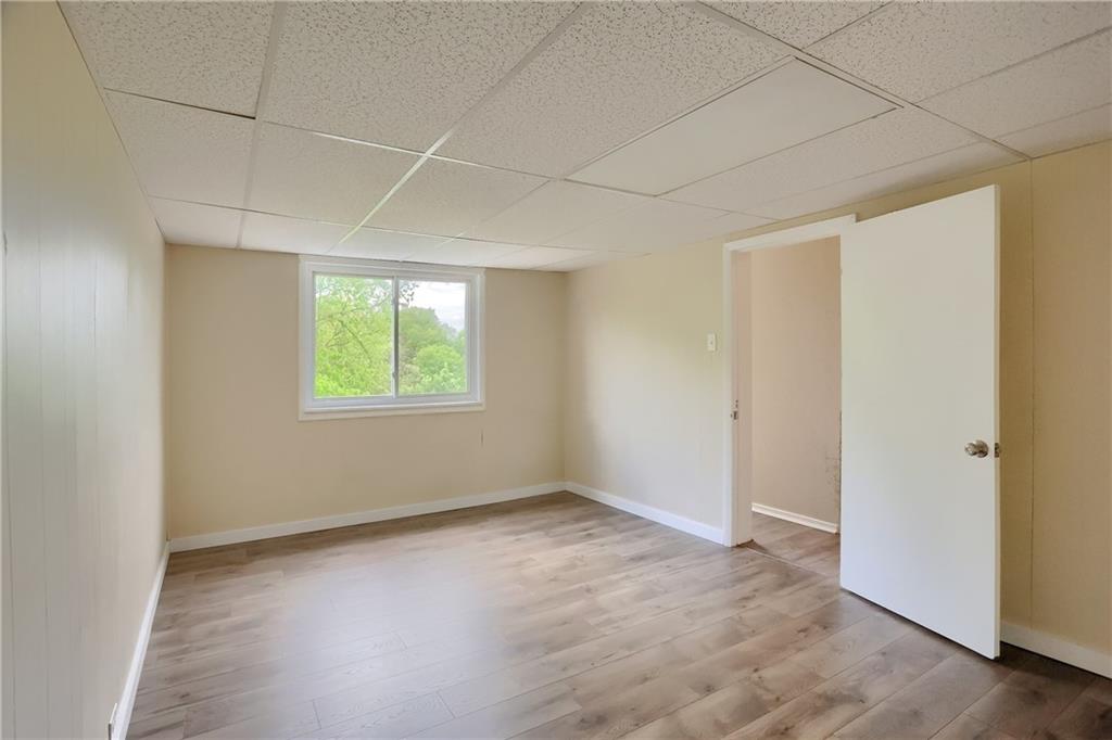 19 Shaw Avenue McKees Rocks, PA 15136 - Photo 18 of 27