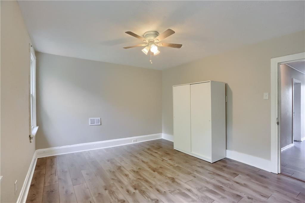 19 Shaw Avenue McKees Rocks, PA 15136 - Photo 21 of 27