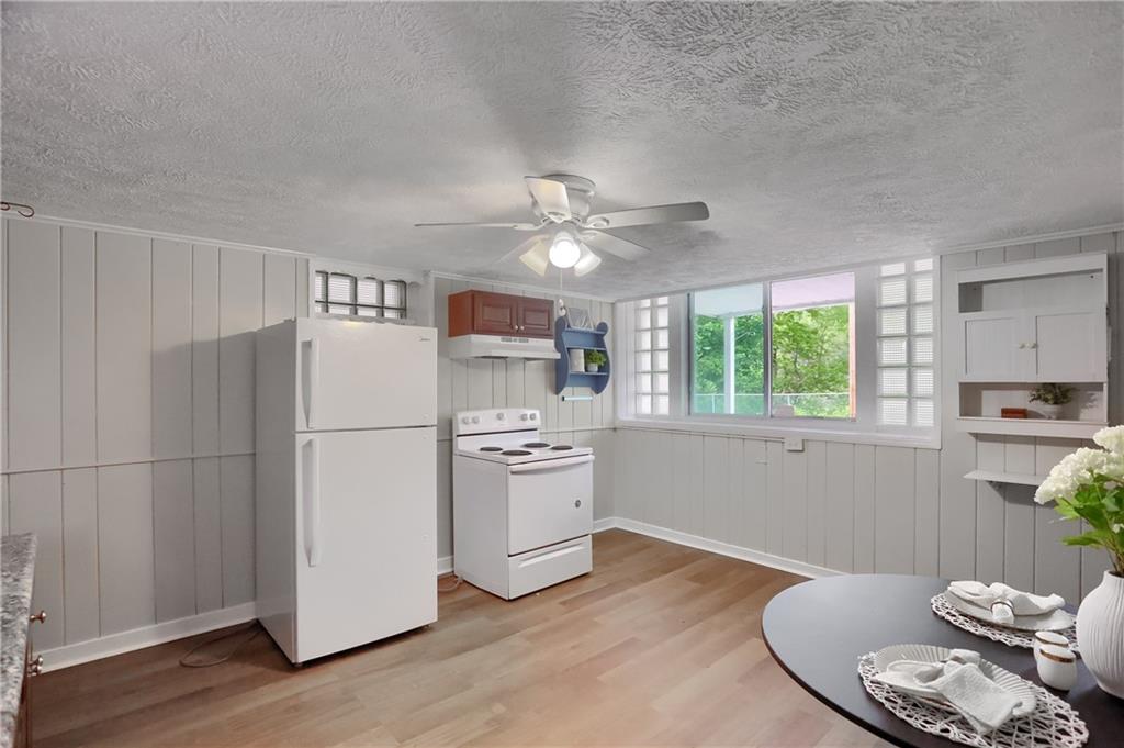 19 Shaw Avenue McKees Rocks, PA 15136 - Photo 3 of 27