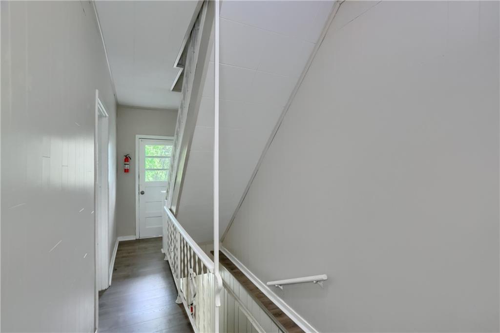 19 Shaw Avenue McKees Rocks, PA 15136 - Photo 7 of 27