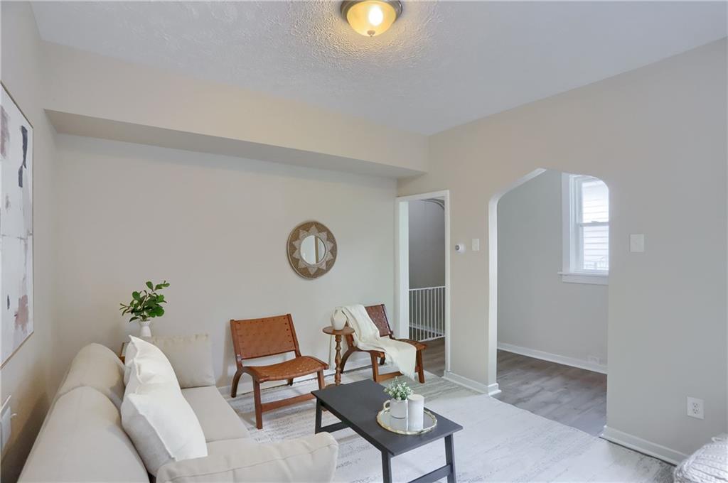 19 Shaw Avenue McKees Rocks, PA 15136 - Photo 8 of 27