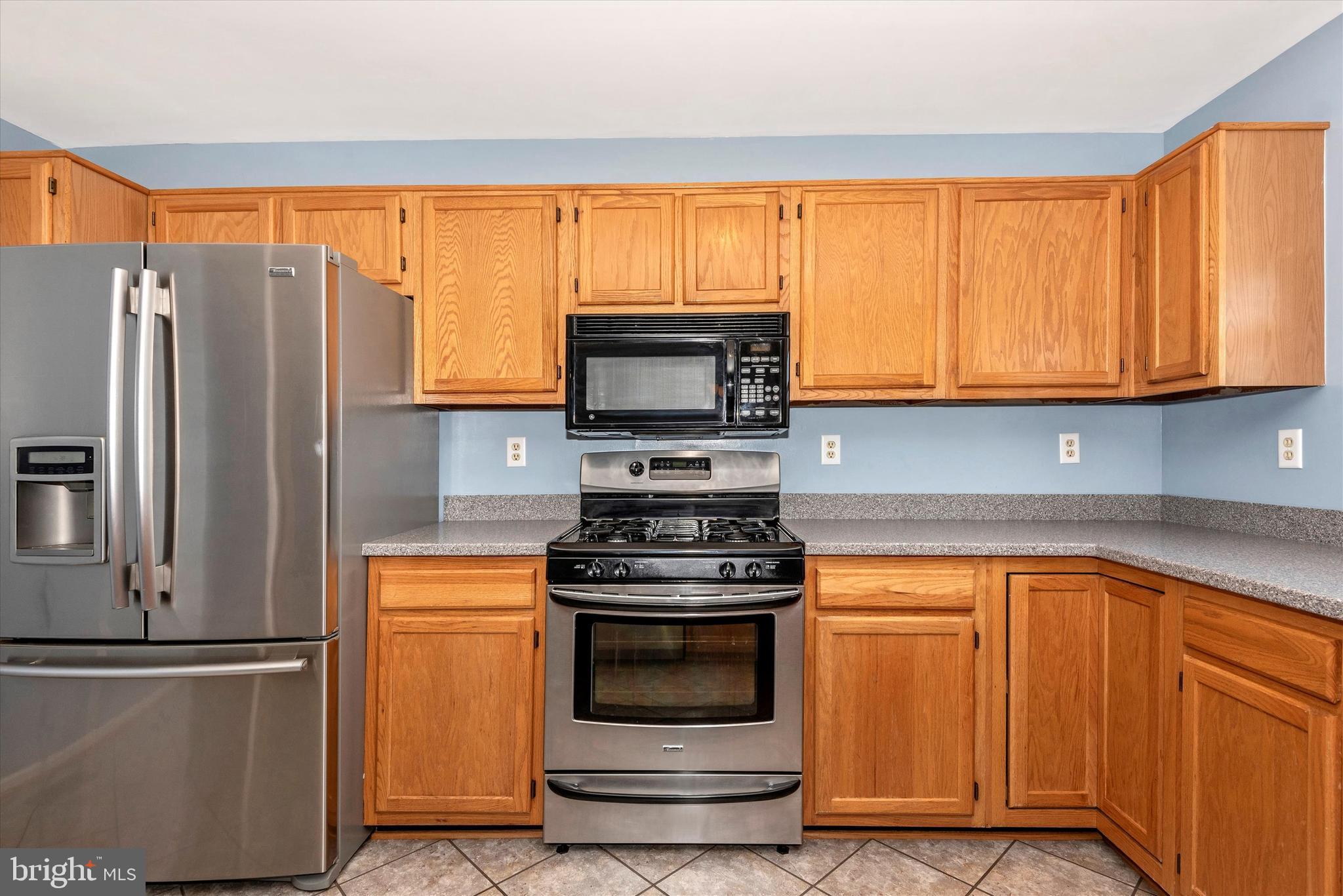 5503 Oberlin Place Frederick, MD 21703 - Photo 2 of 40