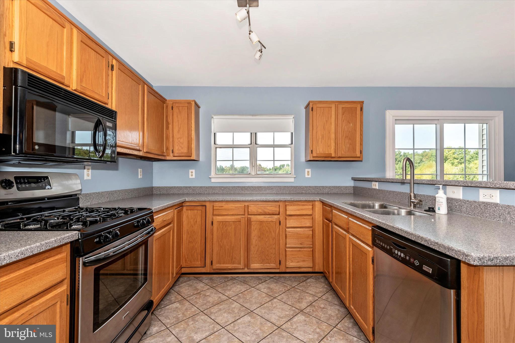 5503 Oberlin Place Frederick, MD 21703 - Photo 15 of 40