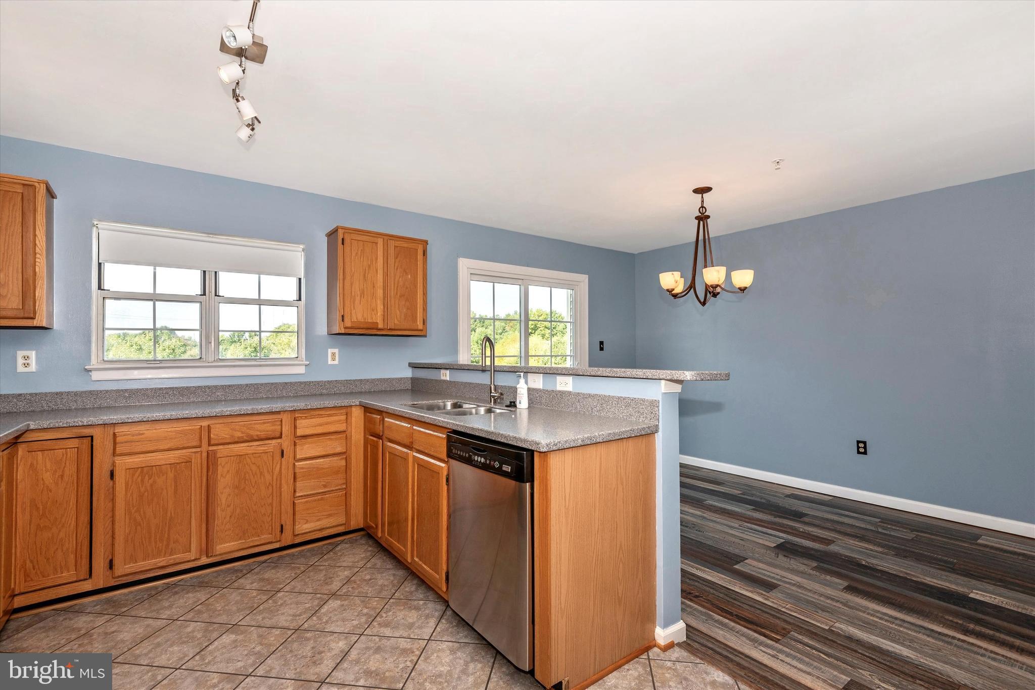 5503 Oberlin Place Frederick, MD 21703 - Photo 3 of 40