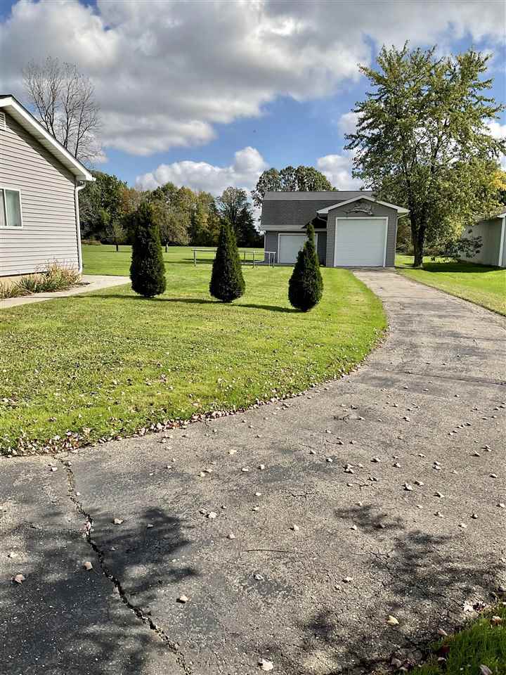 11120 North Genesee Road Clio, MI 48420 - Photo 2 of 62