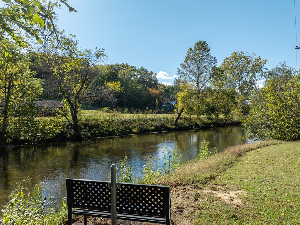 250 Chinkapin Drive Blue Ridge, GA 30513 - Photo 45 of 50 a view of a lake with houses