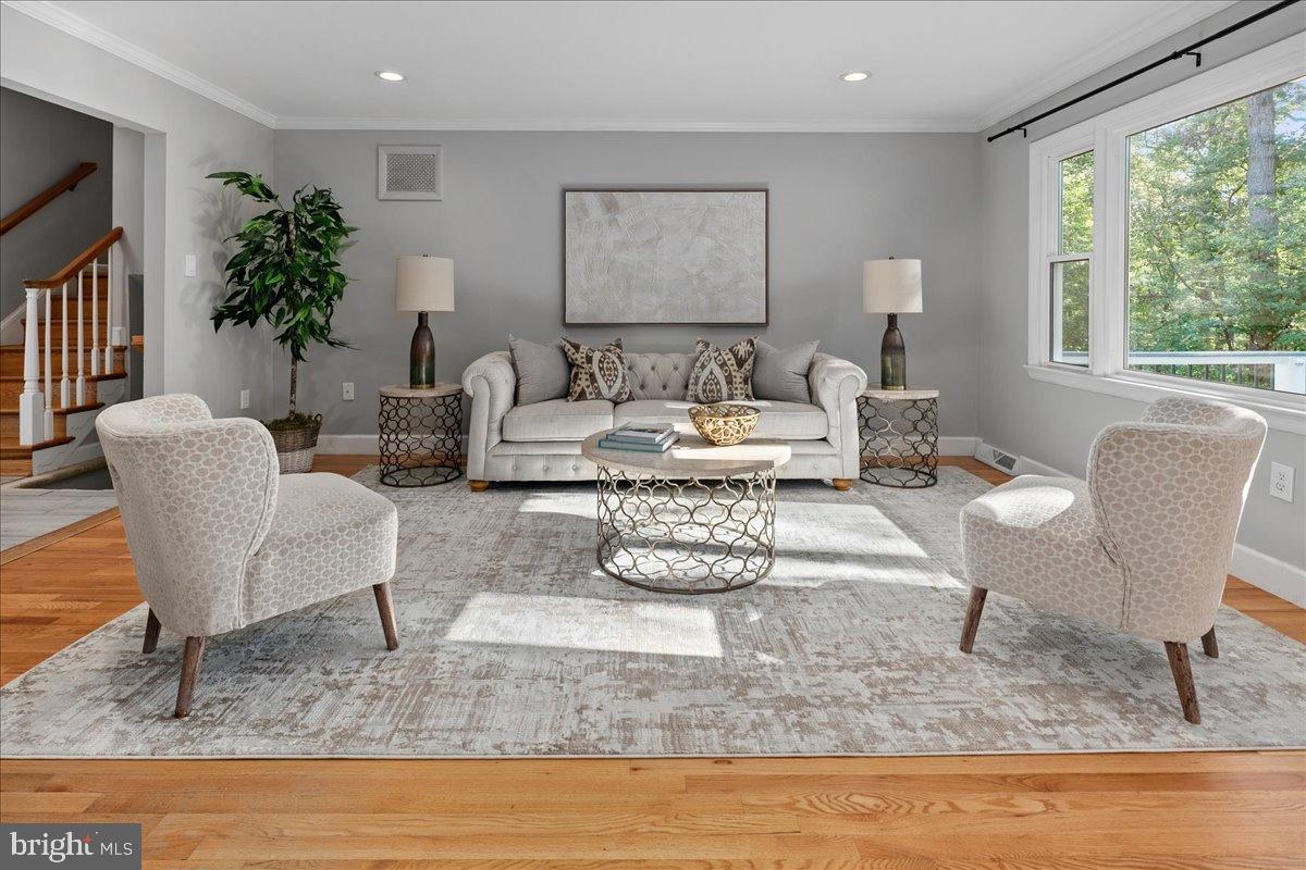 9515 Stevebrook Road Fairfax, VA 22032 - Photo 3 of 25 a living room with furniture and a large window