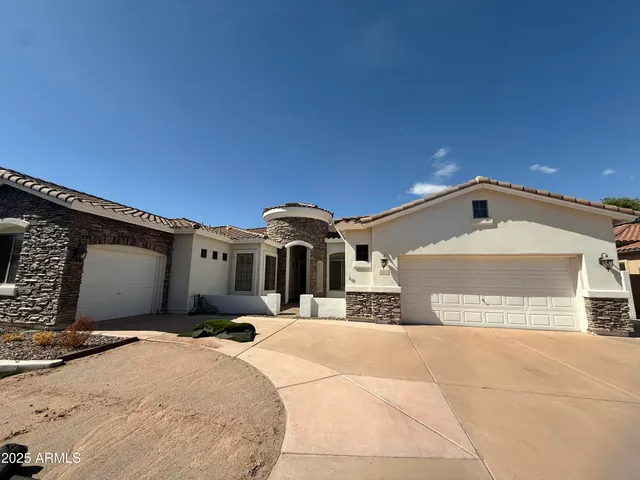 $4,800 | 2200 West Marlin Drive, Chandler, AZ 85286