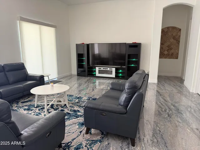 $4,800 | 2200 West Marlin Drive, Chandler, AZ 85286