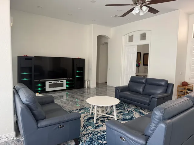 $4,800 | 2200 West Marlin Drive, Chandler, AZ 85286