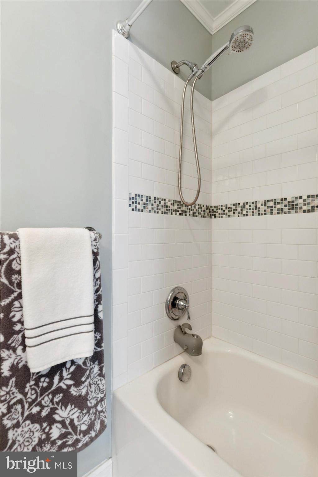 333 Liberty Lane Wayne, PA 19087 - Photo 22 of 25 Hall Full Bathroom