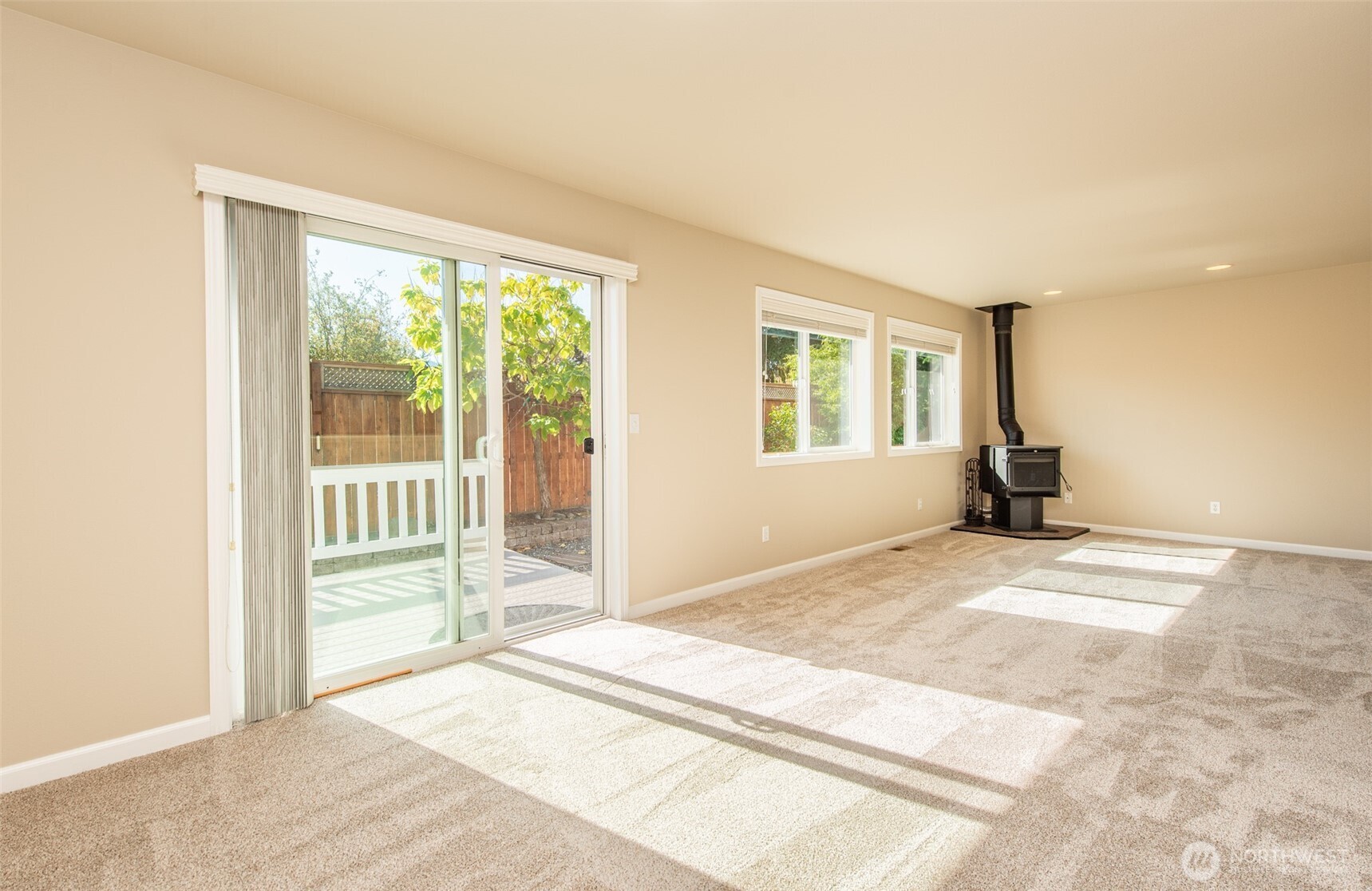 947 East Cedar Street, Unit 947 Sequim, WA 98382 - Photo 8 of 29