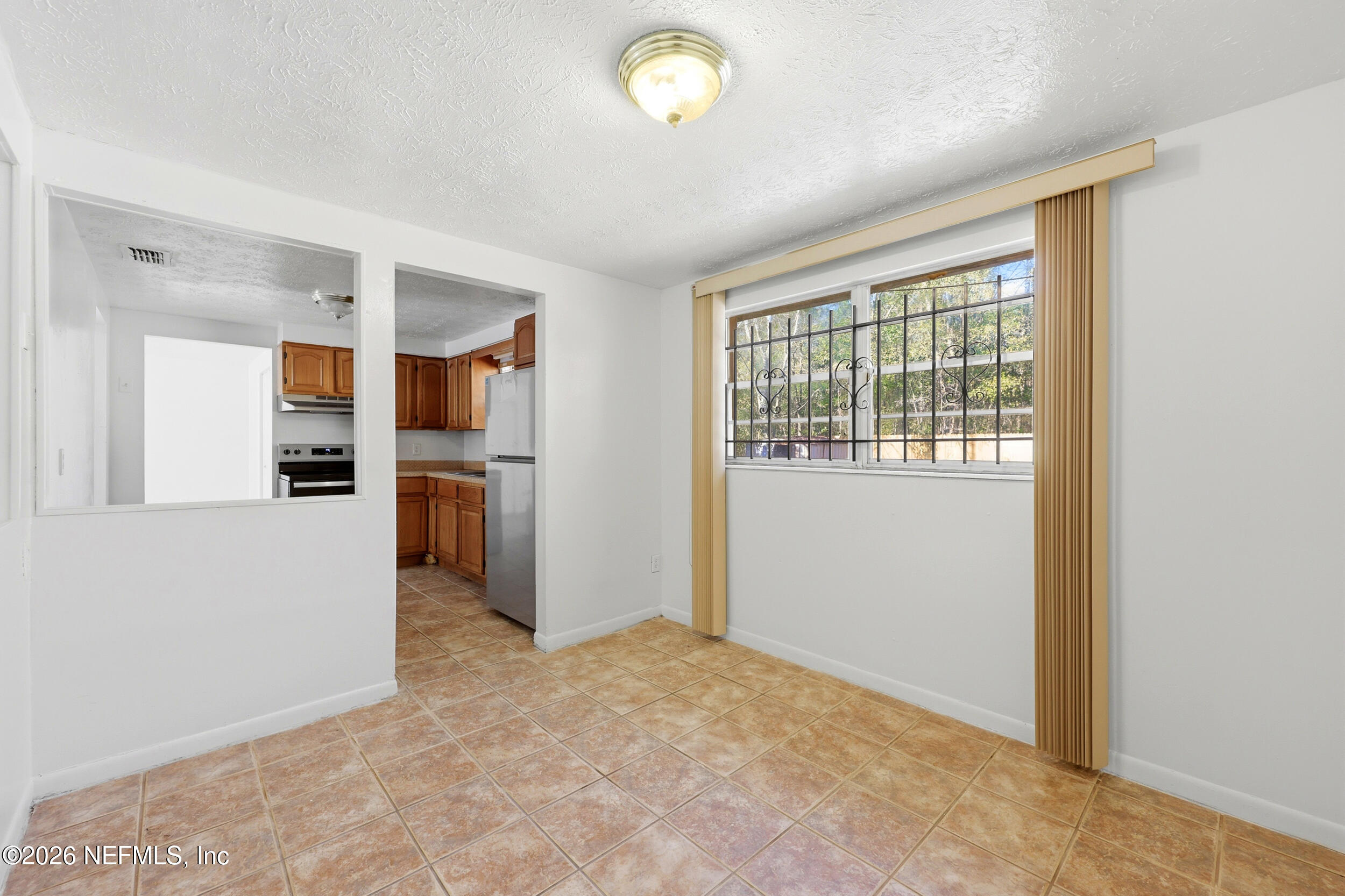 5319 Arrowsmith Road Jacksonville, FL 32208 - Photo 23 of 31 24_23 - interior