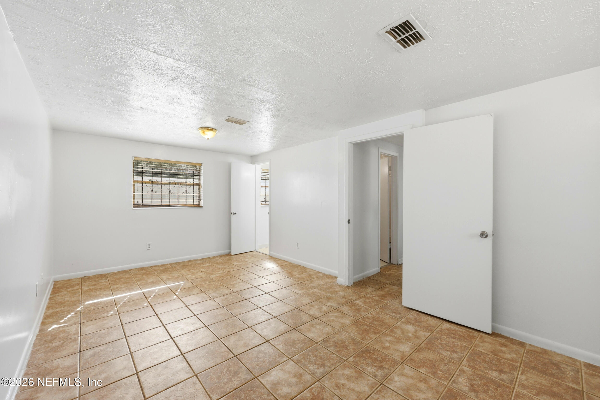 5319 Arrowsmith Road Jacksonville, FL 32208 - Photo 29 of 31 30_29 - interior