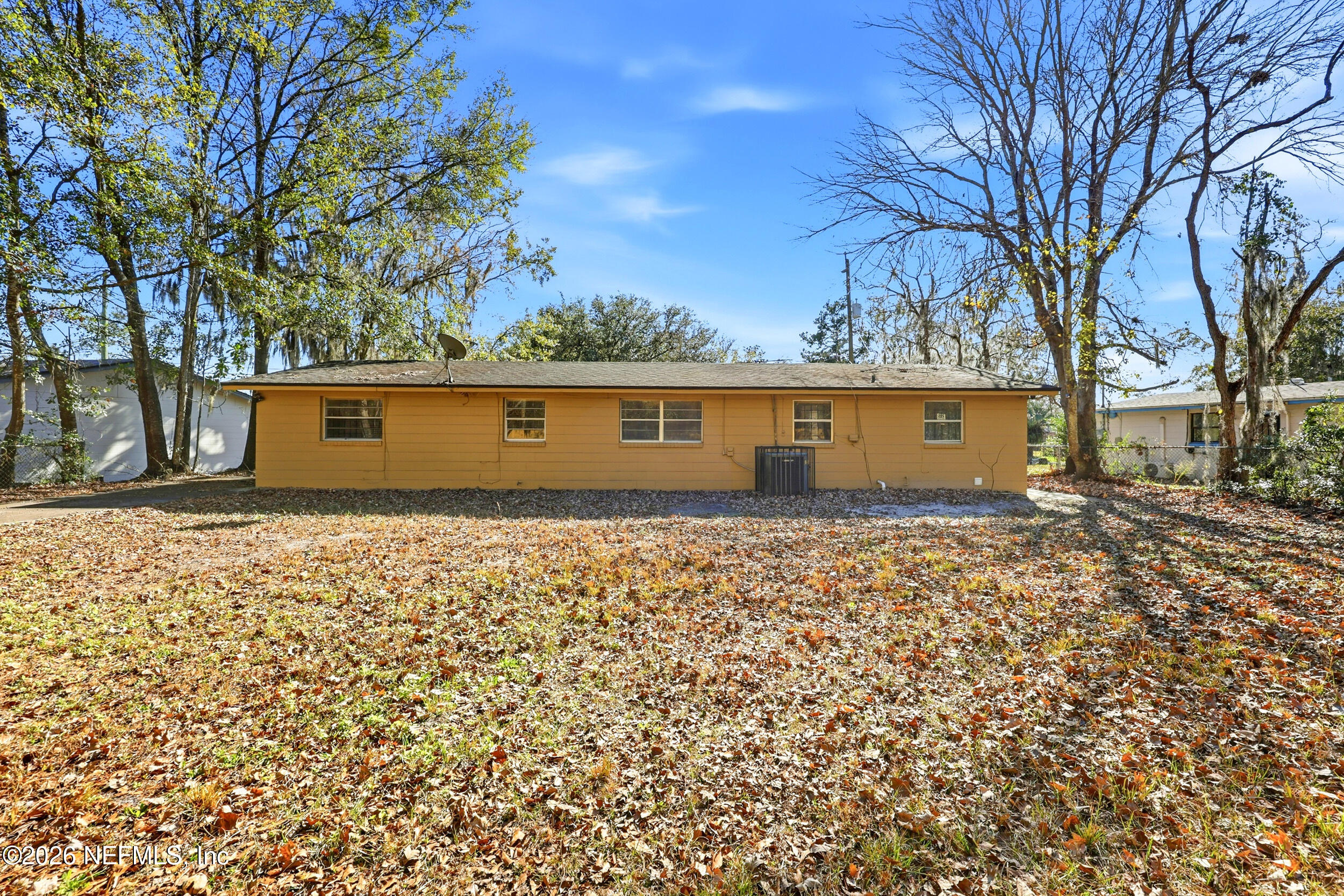 5319 Arrowsmith Road Jacksonville, FL 32208 - Photo 6 of 31 7_6 - interior