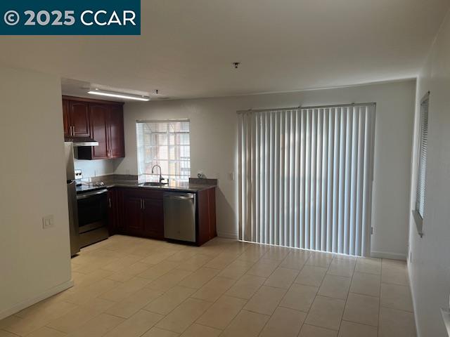 1975 Bonifacio Street, Unit 5 Concord, CA 94520 - Photo 6 of 34