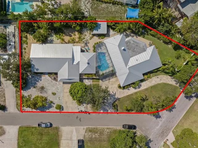 $1,750,000 | 7202 18th Avenue Northwest, Bradenton, FL 34209