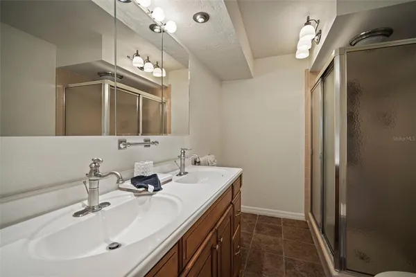 $1,750,000 | 7202 18th Avenue Northwest, Bradenton, FL 34209