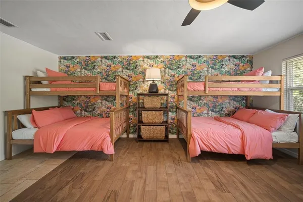 $1,750,000 | 7202 18th Avenue Northwest, Bradenton, FL 34209