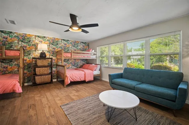 $1,750,000 | 7202 18th Avenue Northwest, Bradenton, FL 34209