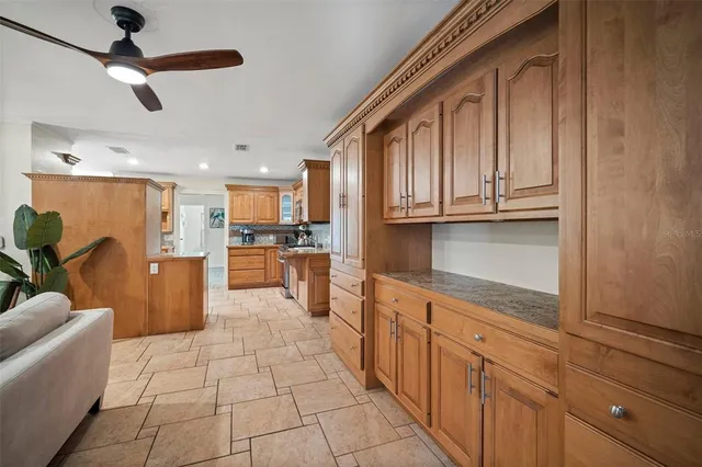 $1,750,000 | 7202 18th Avenue Northwest, Bradenton, FL 34209