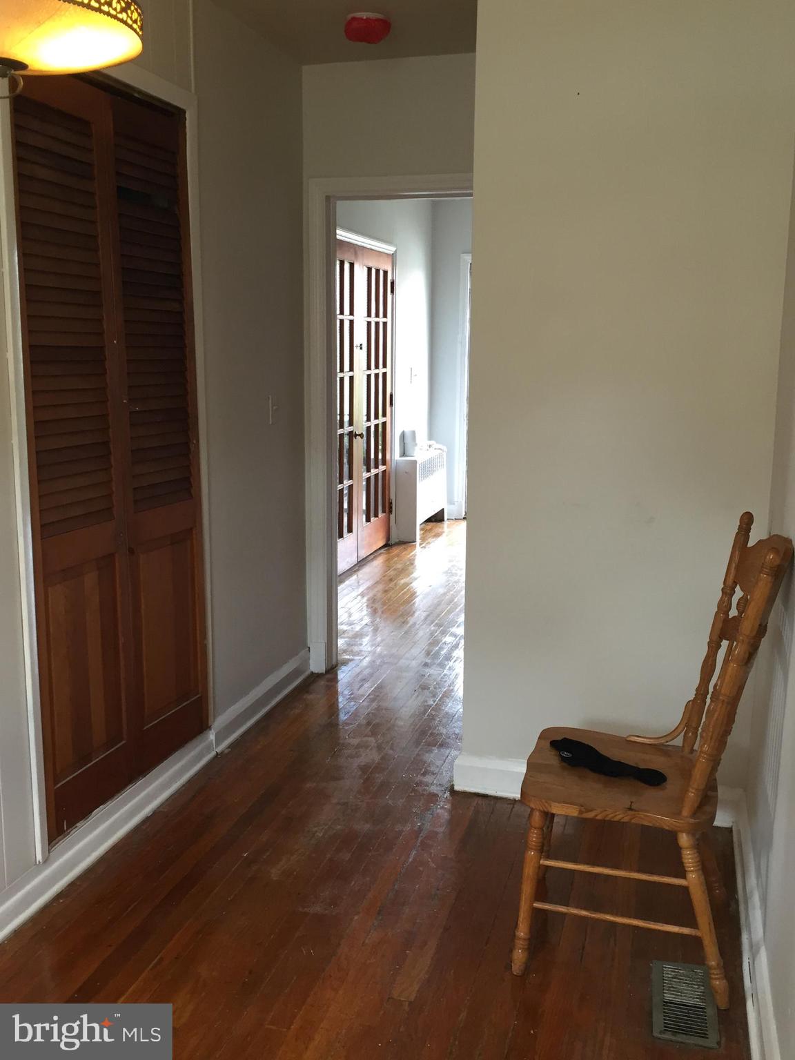 3515 Juneway Baltimore, MD 21213 - Photo 3 of 25 Gallery Image 3
