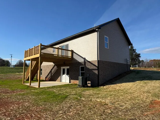 $369,900 | 554 Stratford Road, Concord, VA 24538