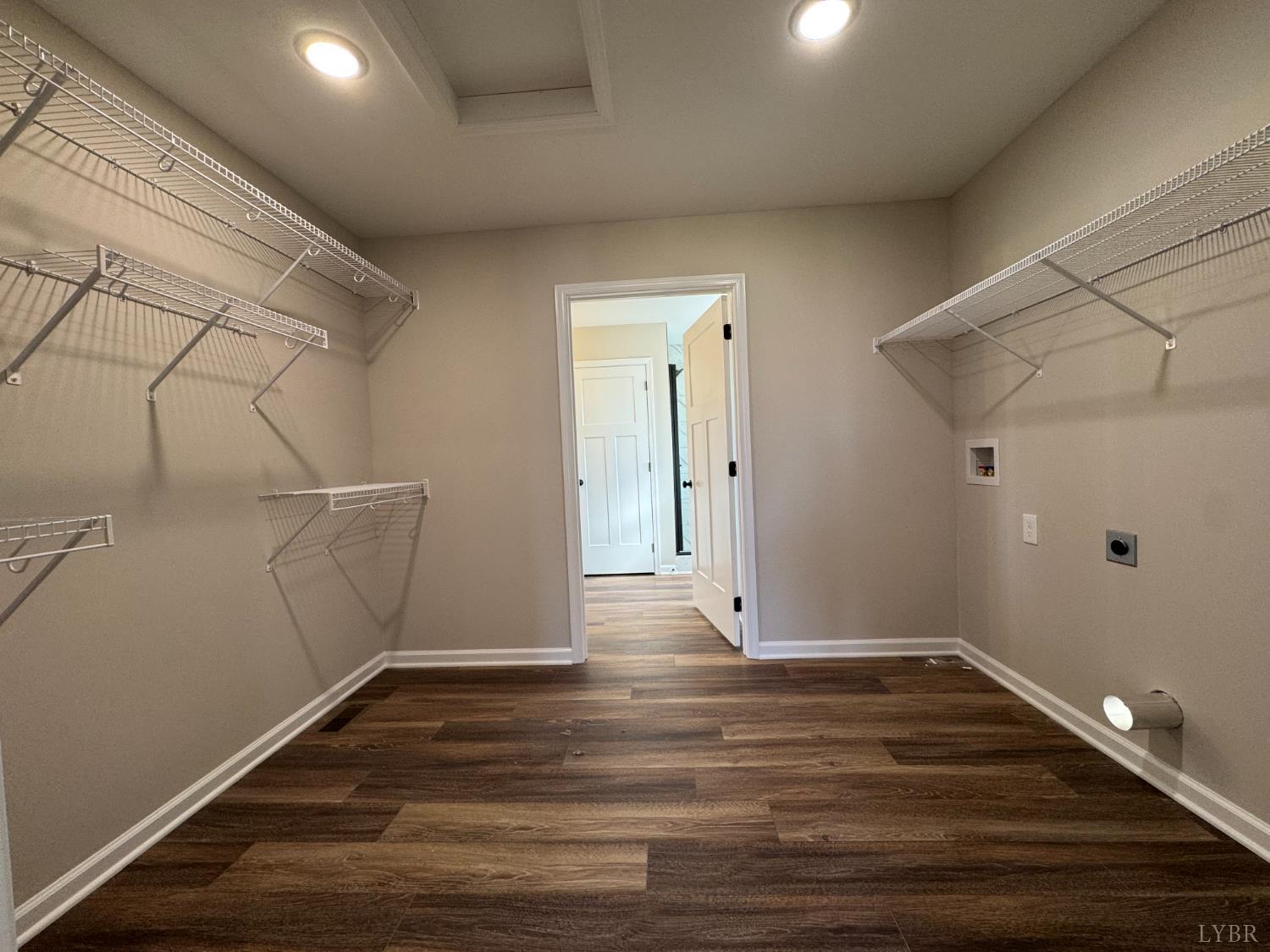 554 Stratford Road Concord, VA 24538 - Photo 8 of 19 a view of an empty room