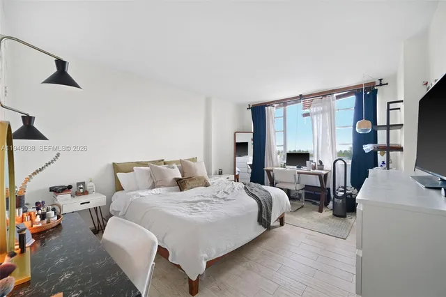 $2,400 | 3301 Northeast 5th Avenue, Unit 416, Miami, FL 33137