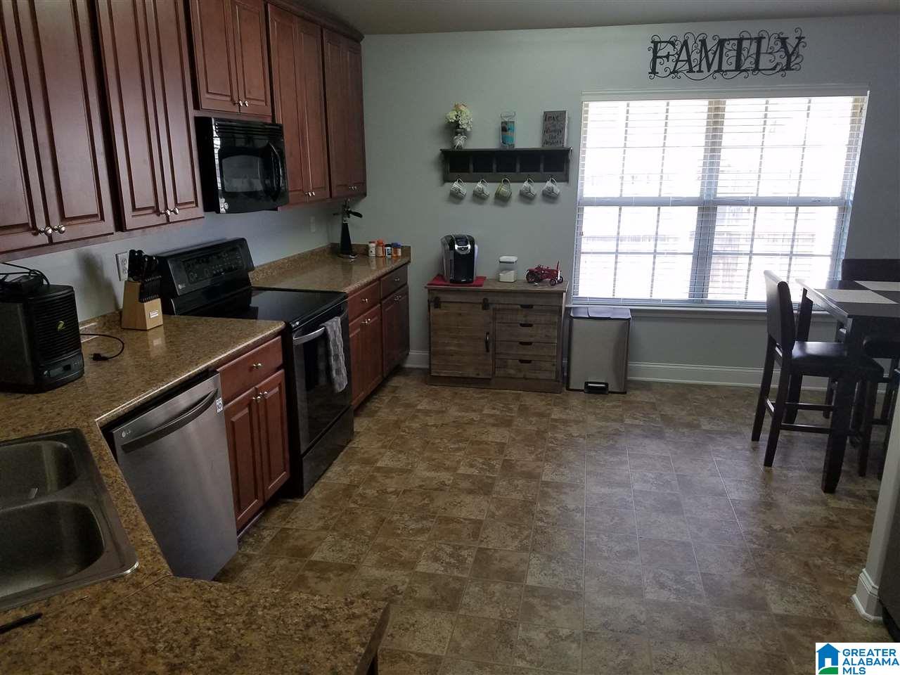1052 Lexington Drive Moody, AL 35004 - Photo 10 of 50