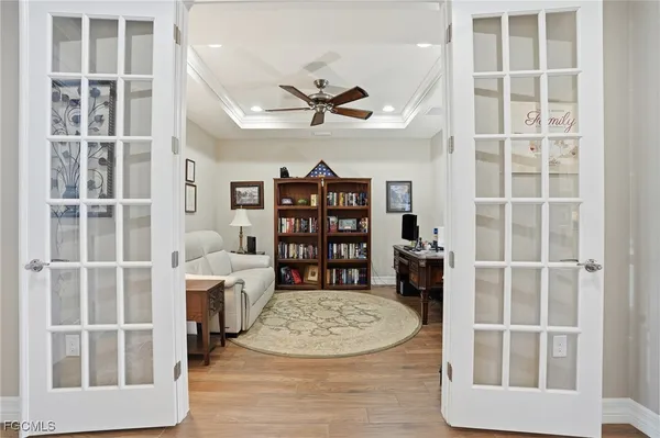 $880,000 | 11745 Bowes Circle, Fort Myers, FL 33913