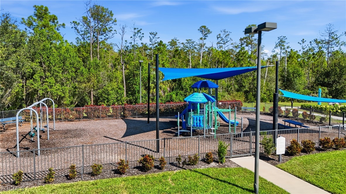 11745 Bowes Circle Fort Myers, FL 33913 - Photo 22 of 45