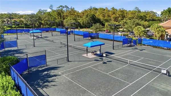 $880,000 | 11745 Bowes Circle, Fort Myers, FL 33913