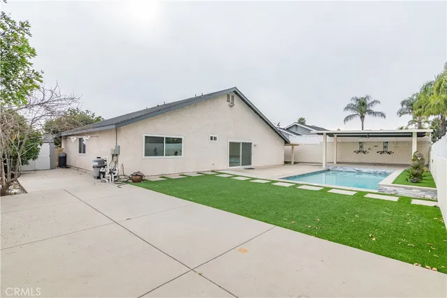 $869,000 | 689 East Cumberland Street, Upland, CA 91786