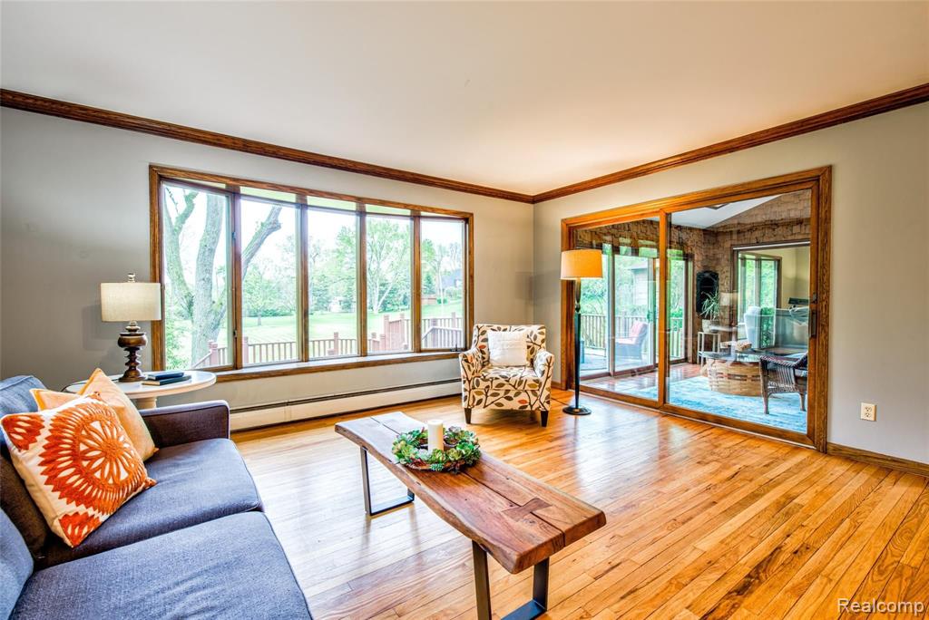 32671 West Eleven Mile Road Farmington Hills, MI 48336 - Photo 6 of 35