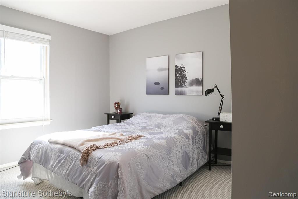 28188 Yorktown Road Farmington Hills, MI 48331 - Photo 14 of 20