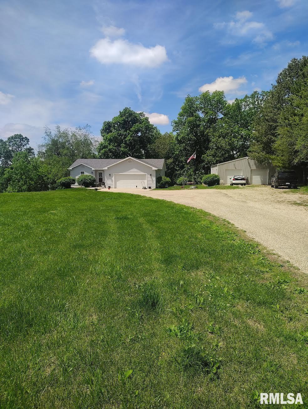 30720 North Norris Blacktop Road Farmington, IL 61531 - Photo 2 of 94