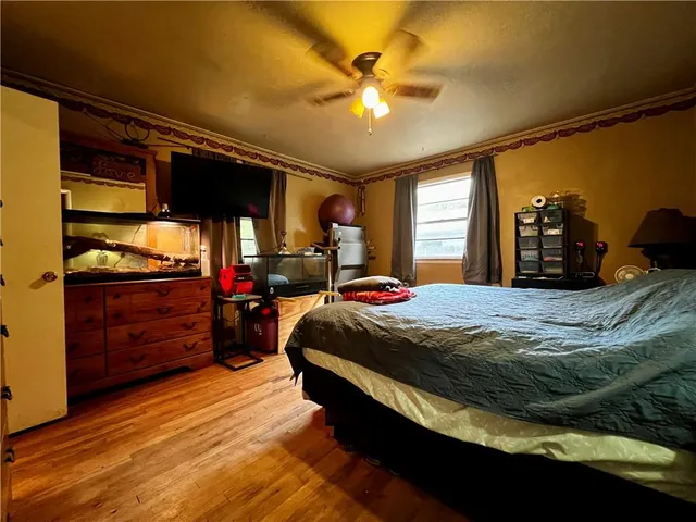 $124,900 | 830 East 22nd Street, Baxter Springs, KS 66713