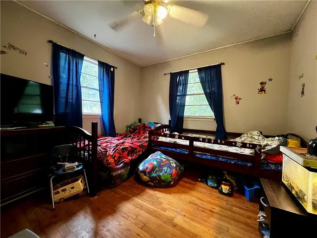 $124,900 | 830 East 22nd Street, Baxter Springs, KS 66713